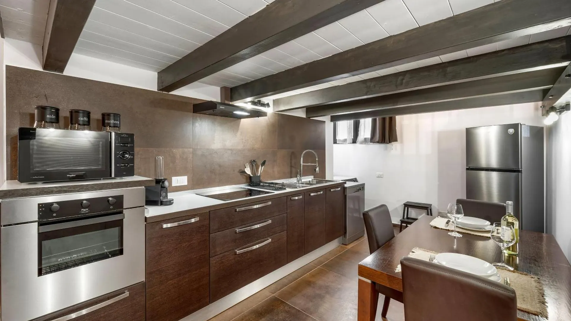 شقة New 2024 Metropolitan 50 كالياري